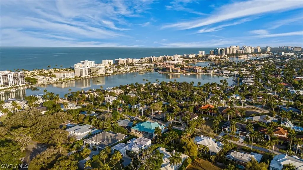 400 Wedge Drive Naples FL 34103
