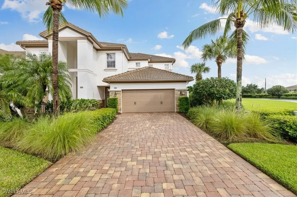 8051 Players Cove Drive Naples FL 34113