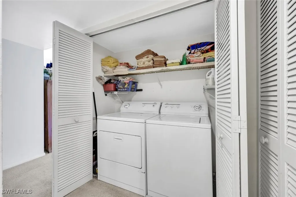 1733 Courtyard Way Naples FL 34112