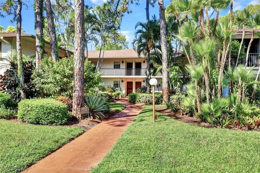 1733 Courtyard Way Naples FL 34112