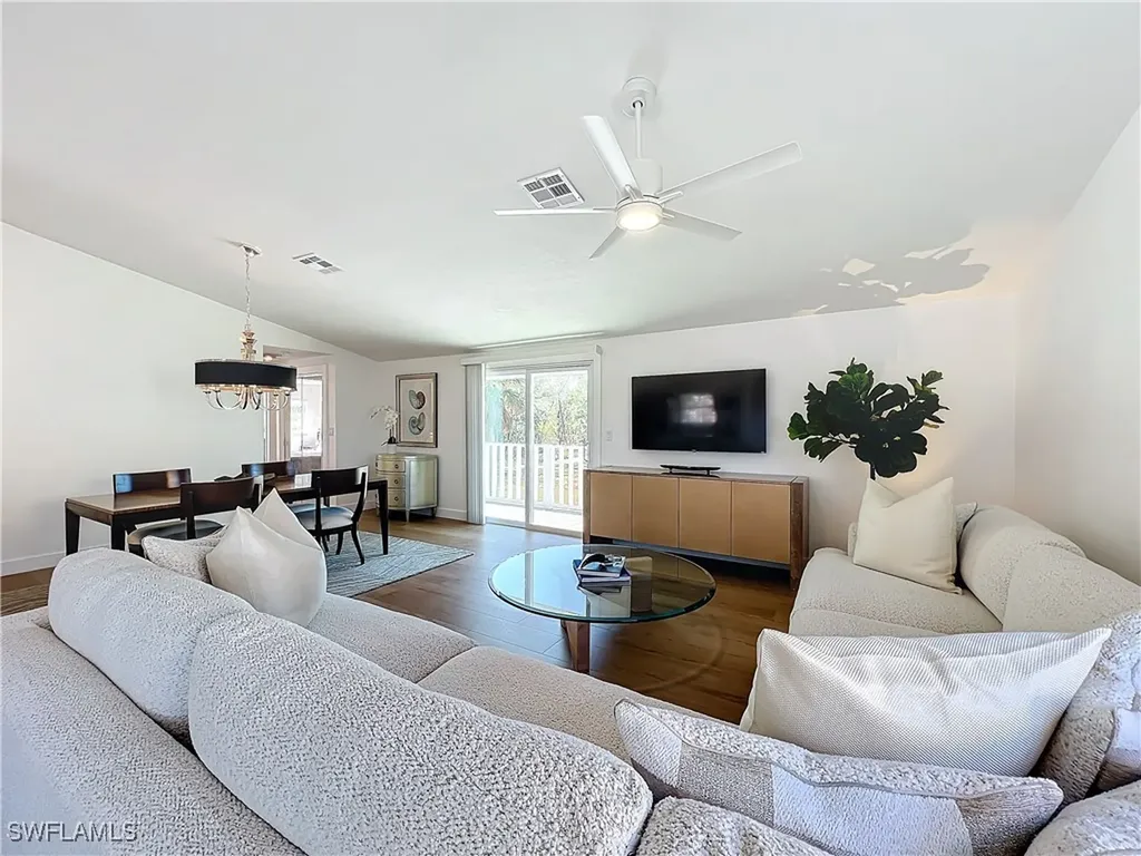 27569 Hickory View Drive Bonita Springs FL 34134