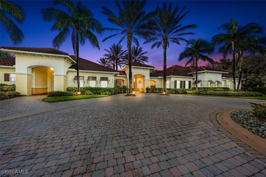 1760 Tarpon Bay Drive S Naples FL 34119