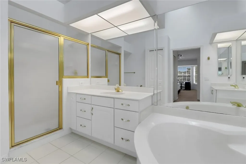 6180 Reserve Circle Naples FL 34119