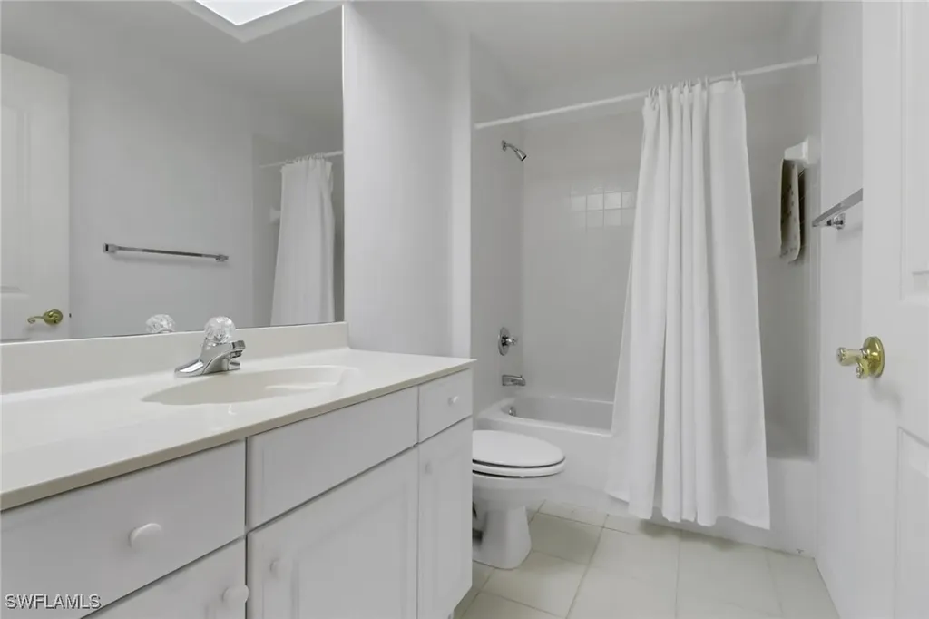 6180 Reserve Circle Naples FL 34119