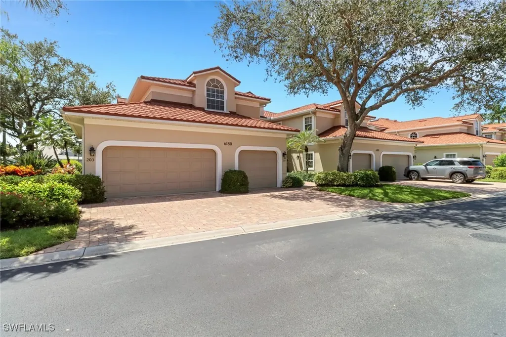 6180 Reserve Circle Naples FL 34119