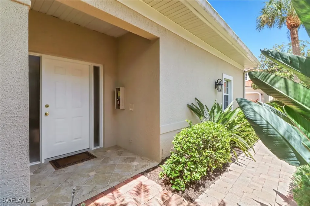 6180 Reserve Circle Naples FL 34119