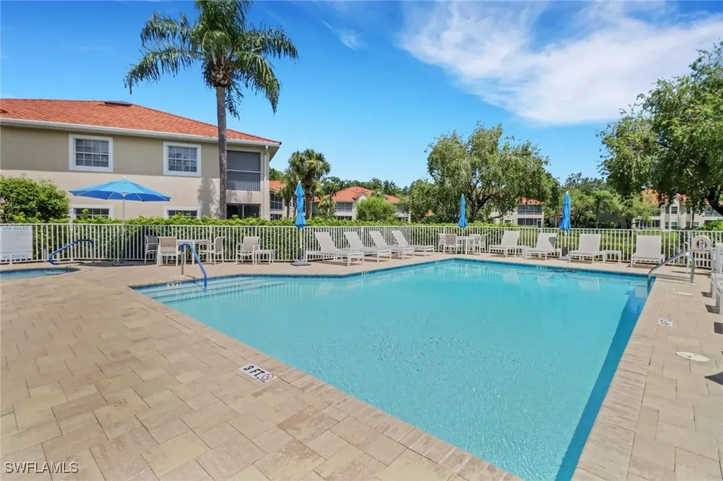 6180 Reserve Circle Naples FL 34119