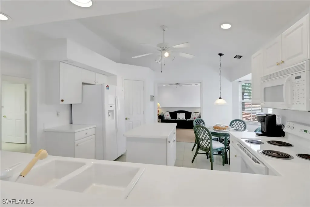 6180 Reserve Circle Naples FL 34119