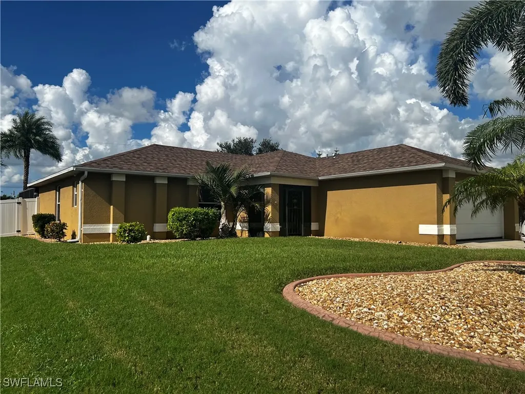 31 SW 20th Street Cape Coral FL 33991