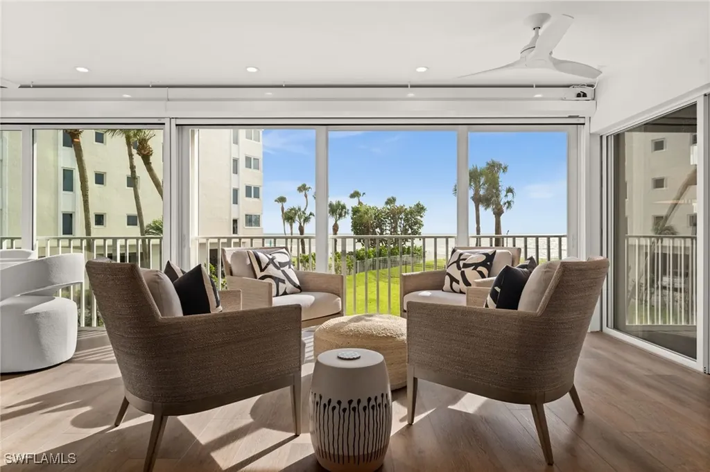2901 Gulf Shore Boulevard N Naples FL 34103