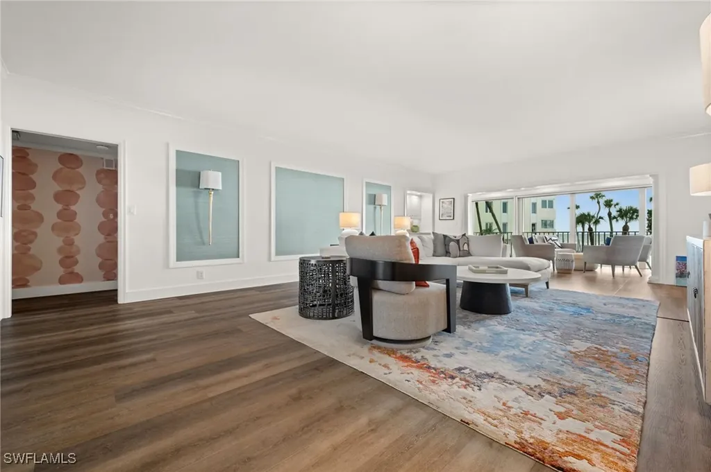 2901 Gulf Shore Boulevard N Naples FL 34103