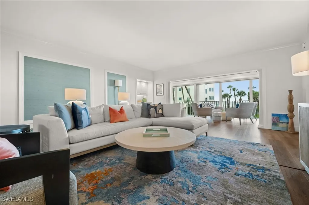 2901 Gulf Shore Boulevard N Naples FL 34103