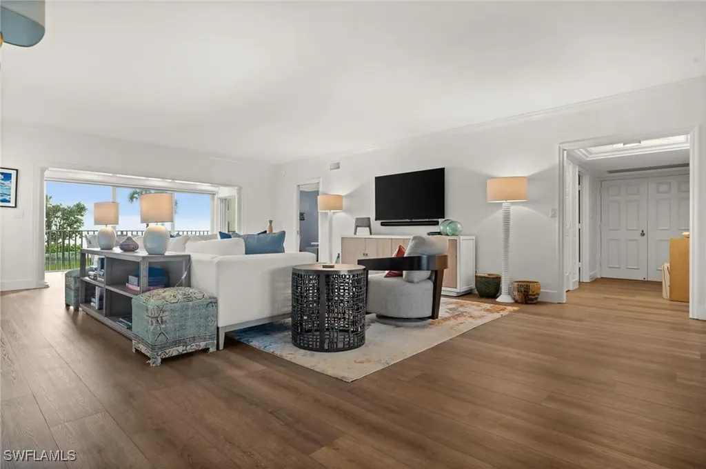 2901 Gulf Shore Boulevard N Naples FL 34103