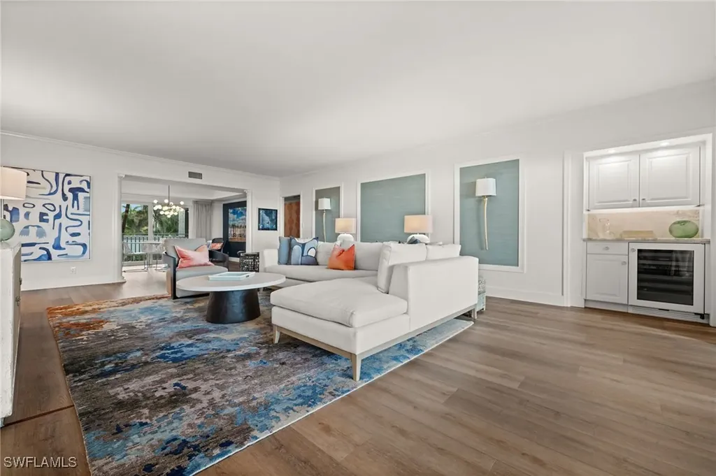 2901 Gulf Shore Boulevard N Naples FL 34103