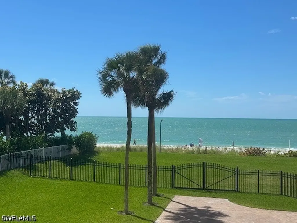 2901 Gulf Shore Boulevard N Naples FL 34103