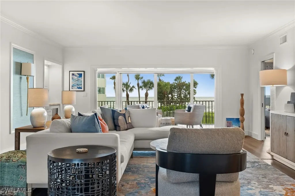 2901 Gulf Shore Boulevard N Naples FL 34103