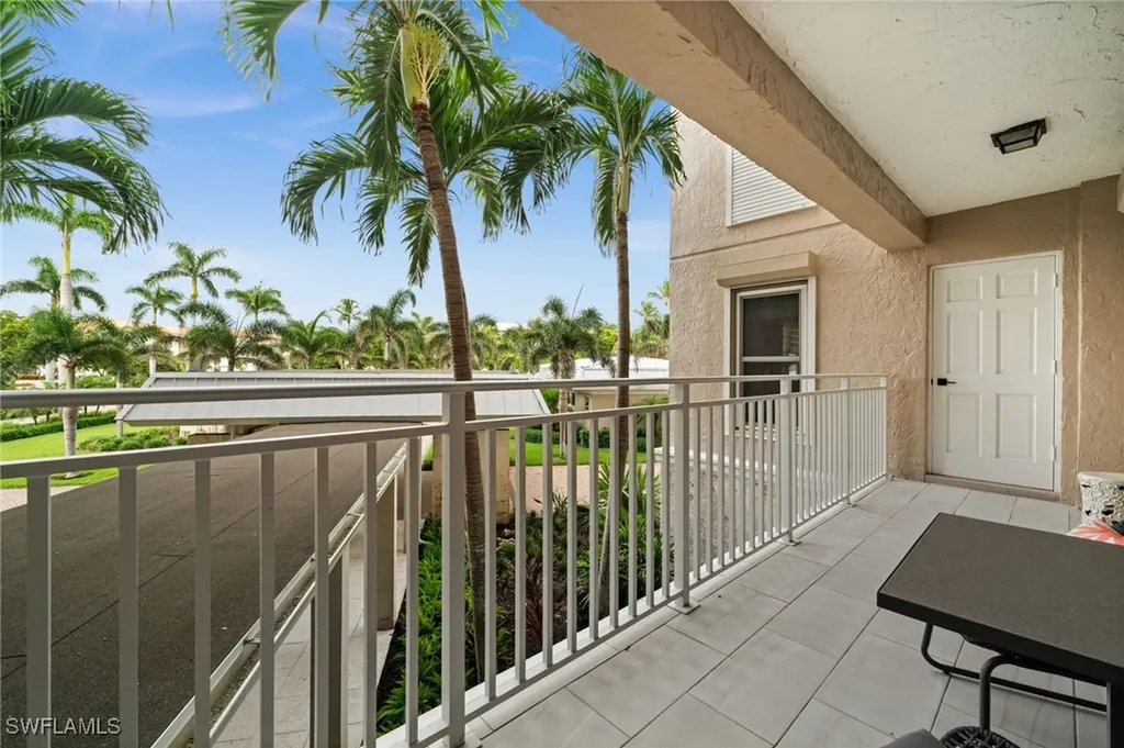 2901 Gulf Shore Boulevard N Naples FL 34103