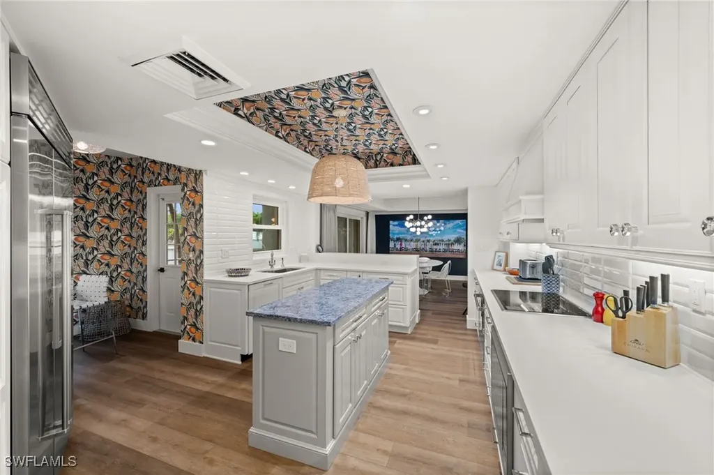 2901 Gulf Shore Boulevard N Naples FL 34103