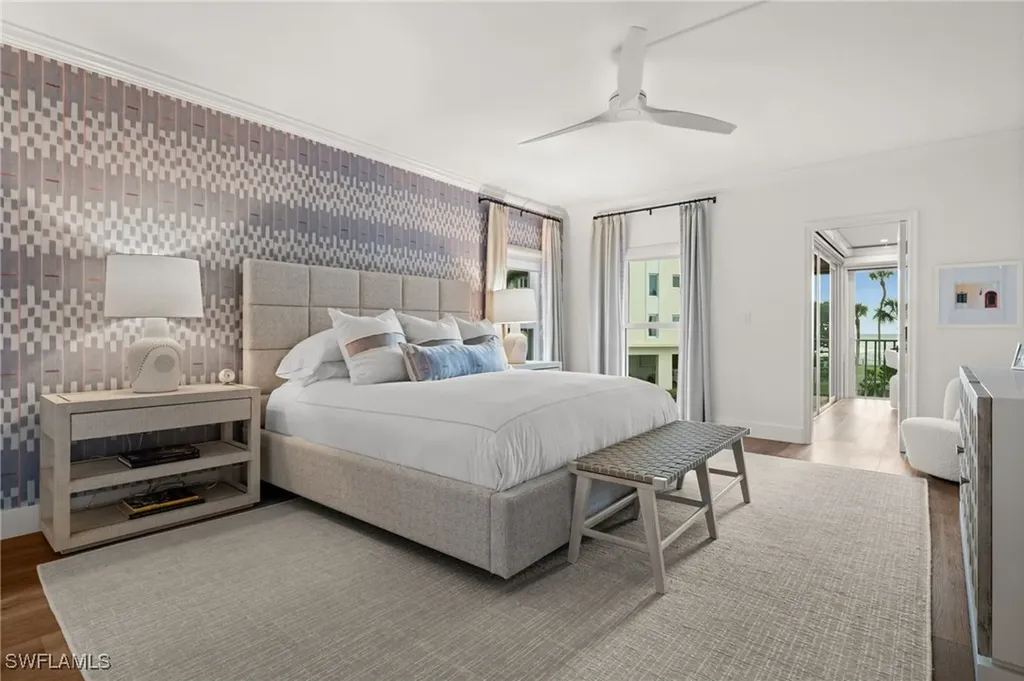 2901 Gulf Shore Boulevard N Naples FL 34103