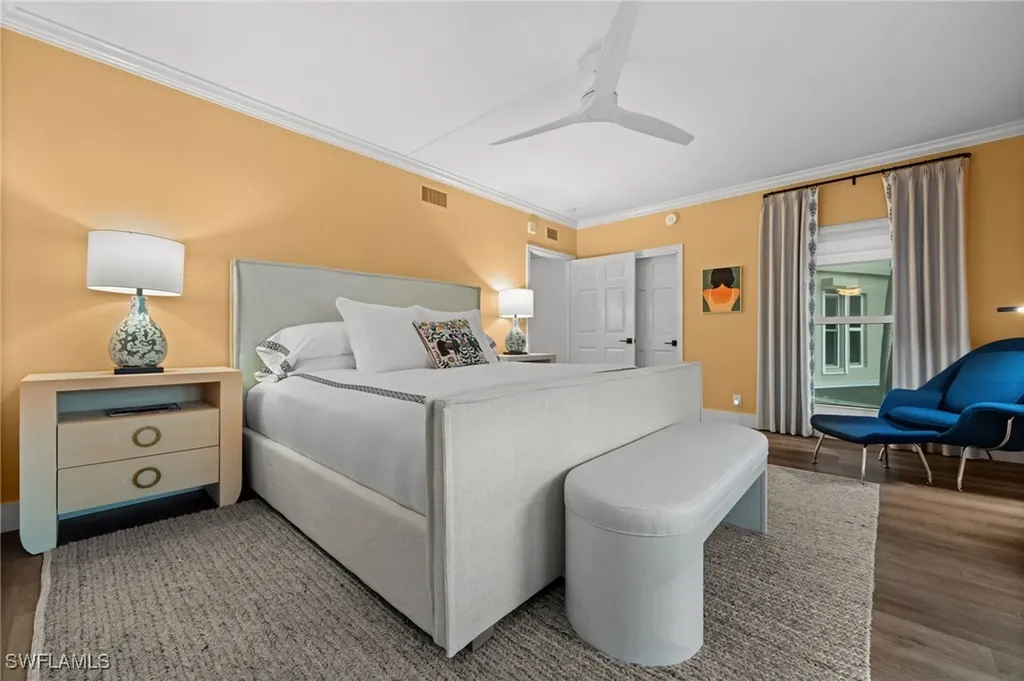 2901 Gulf Shore Boulevard N Naples FL 34103