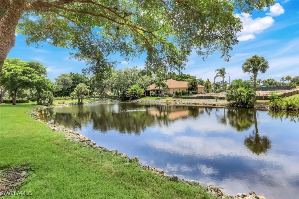 9172 Las Maderas Drive Bonita Springs FL 34135