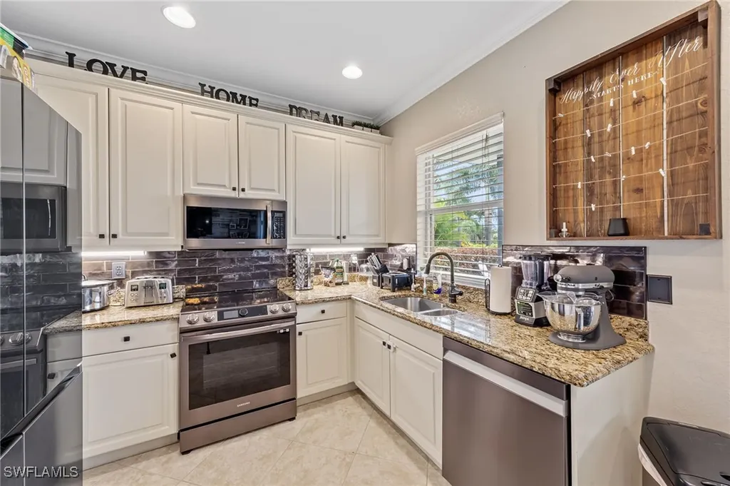 11114 Peace Lilly Way Fort Myers FL 33913