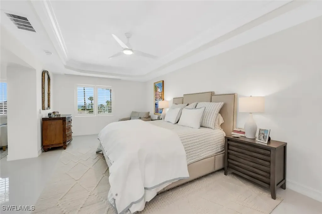 8665 Bay Colony Drive Naples FL 34108