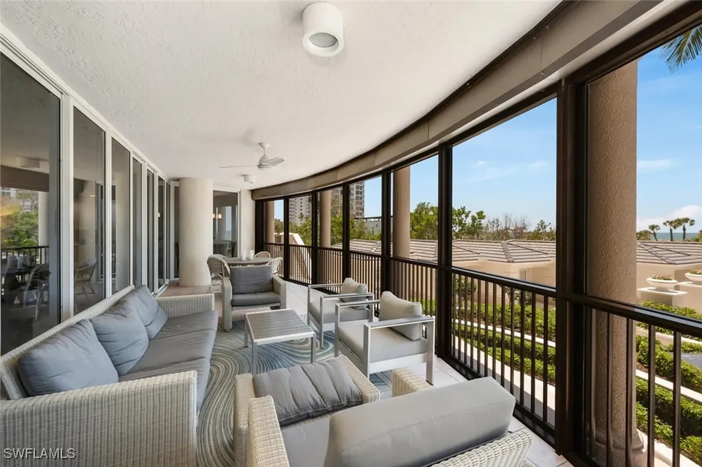 8665 Bay Colony Drive Naples FL 34108