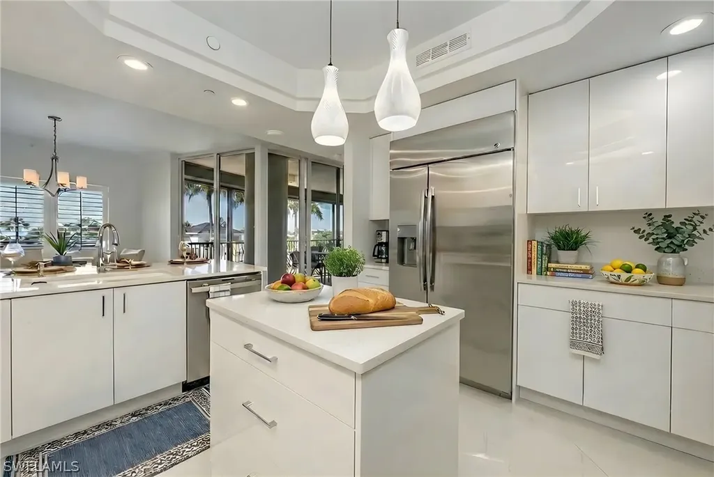 8665 Bay Colony Drive Naples FL 34108