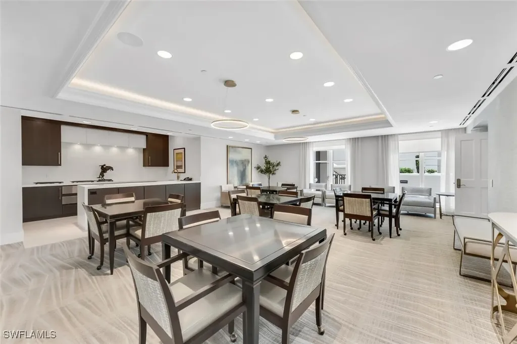 8665 Bay Colony Drive Naples FL 34108