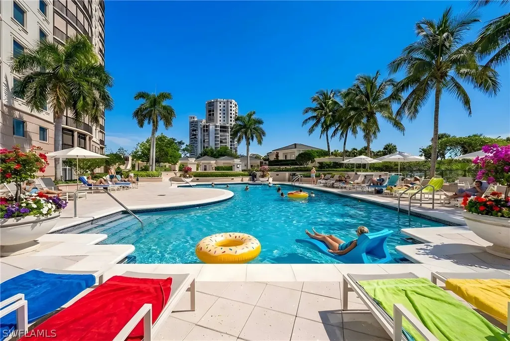 8665 Bay Colony Drive Naples FL 34108