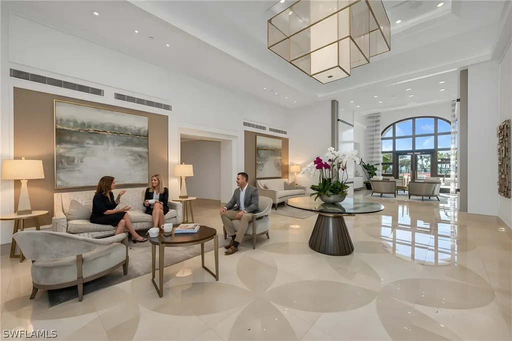 8665 Bay Colony Drive Naples FL 34108