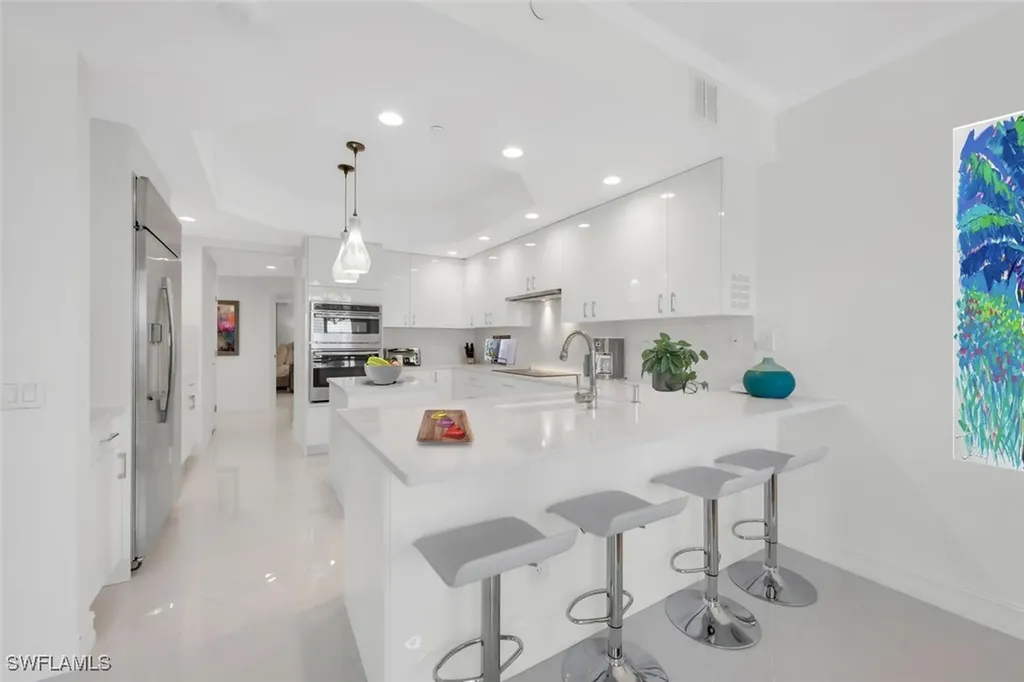 8665 Bay Colony Drive Naples FL 34108