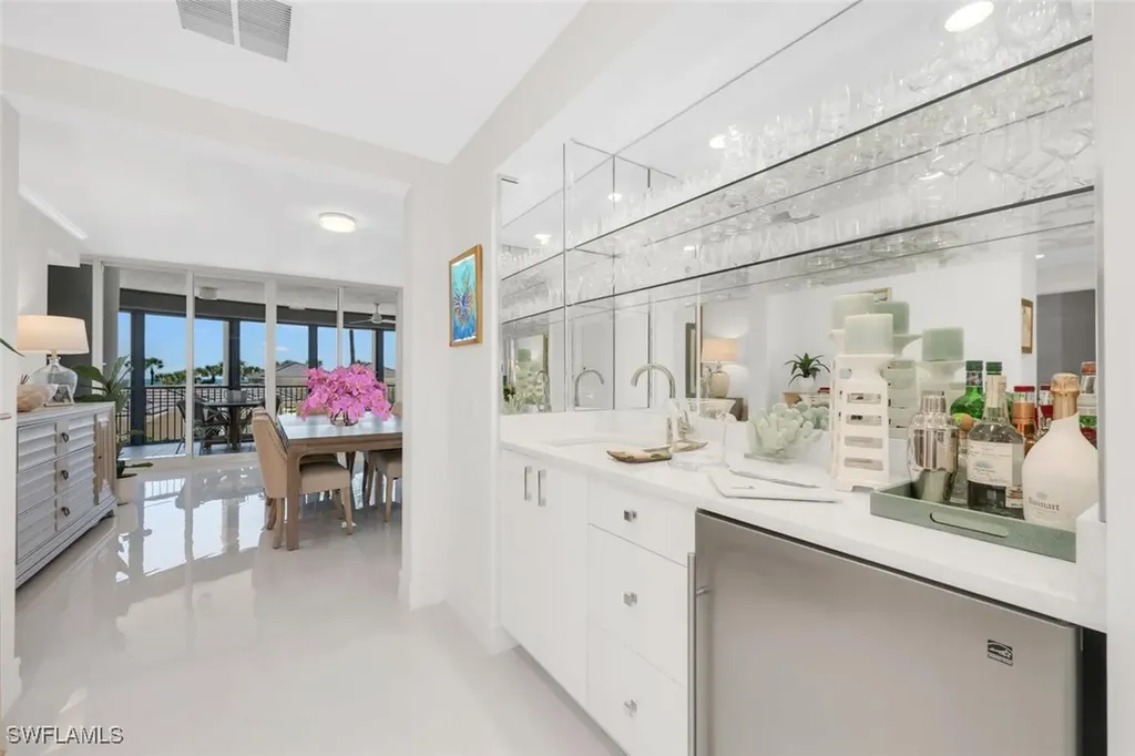 8665 Bay Colony Drive Naples FL 34108