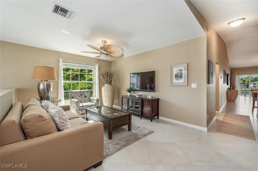 864 Tanbark Drive Naples FL 34108