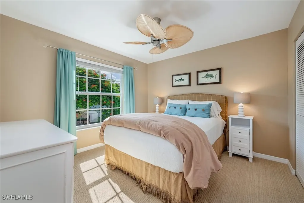 864 Tanbark Drive Naples FL 34108