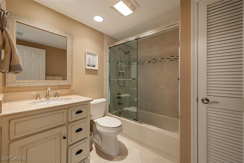 864 Tanbark Drive Naples FL 34108