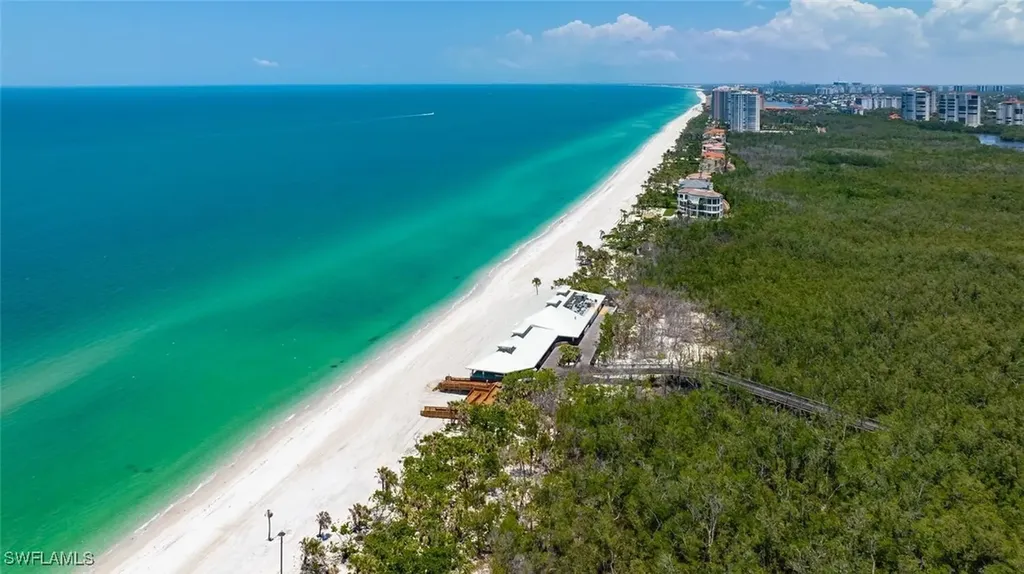 864 Tanbark Drive Naples FL 34108