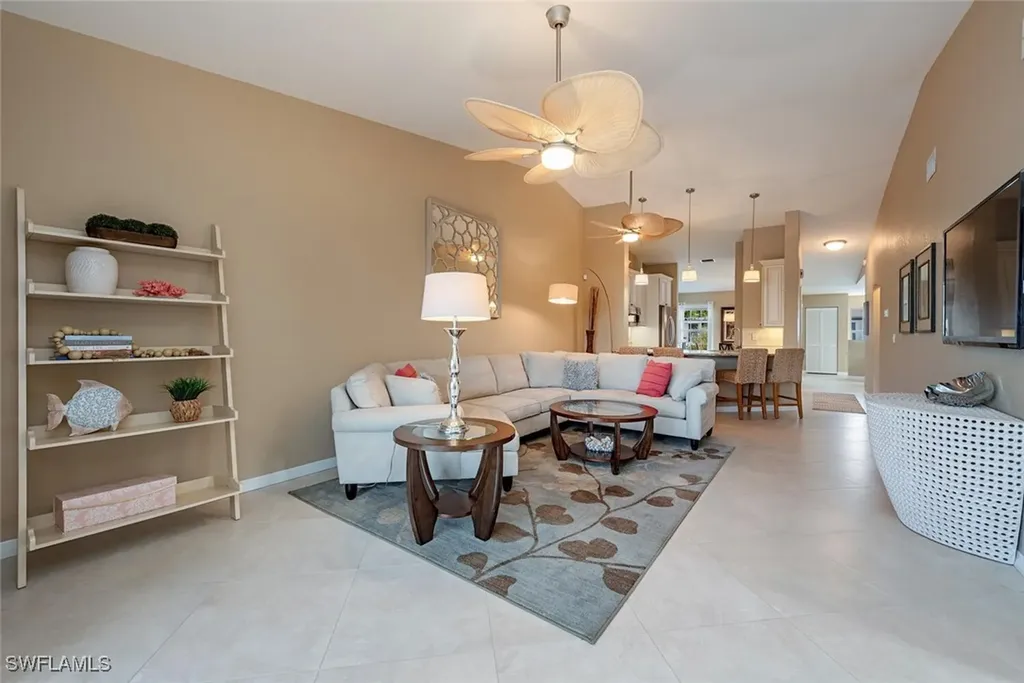 864 Tanbark Drive Naples FL 34108