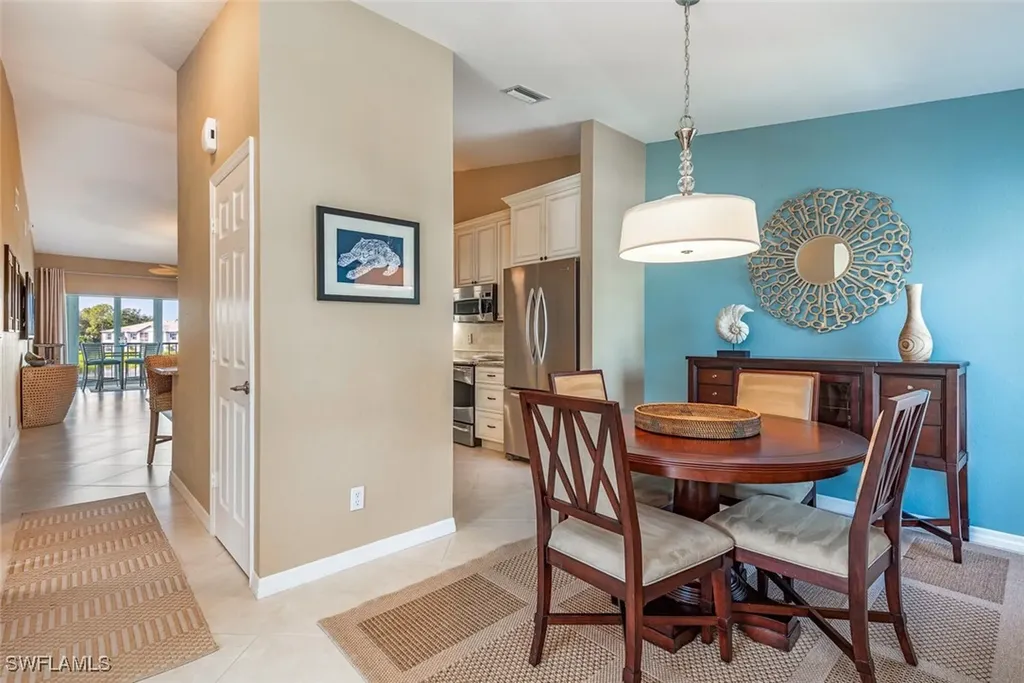 864 Tanbark Drive Naples FL 34108