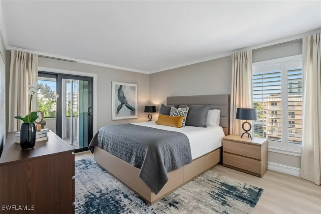 3430 Gulf Shore Boulevard N Naples FL 34103