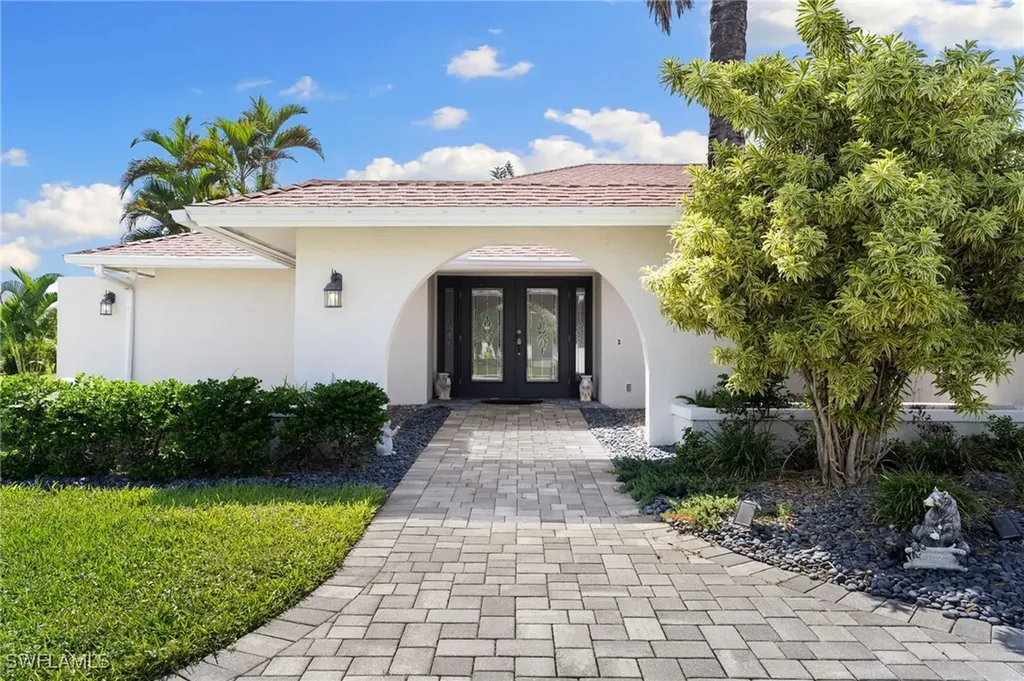 2239 Imperial Golf Co Boulevard Naples FL 34110