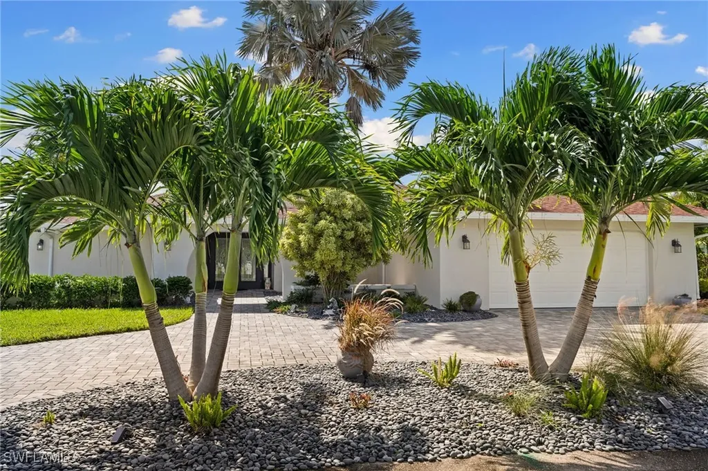 2239 Imperial Golf Co Boulevard Naples FL 34110