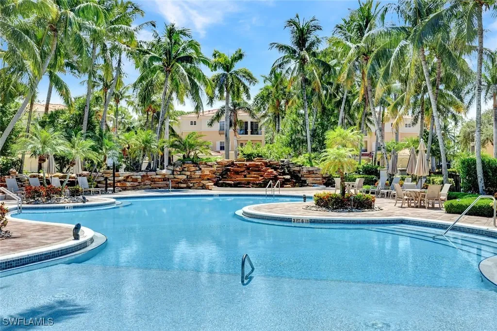 2609 Estrella Court Naples FL 34109