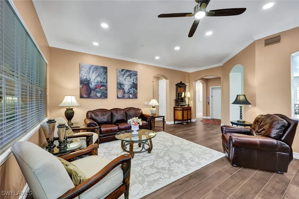 2609 Estrella Court Naples FL 34109
