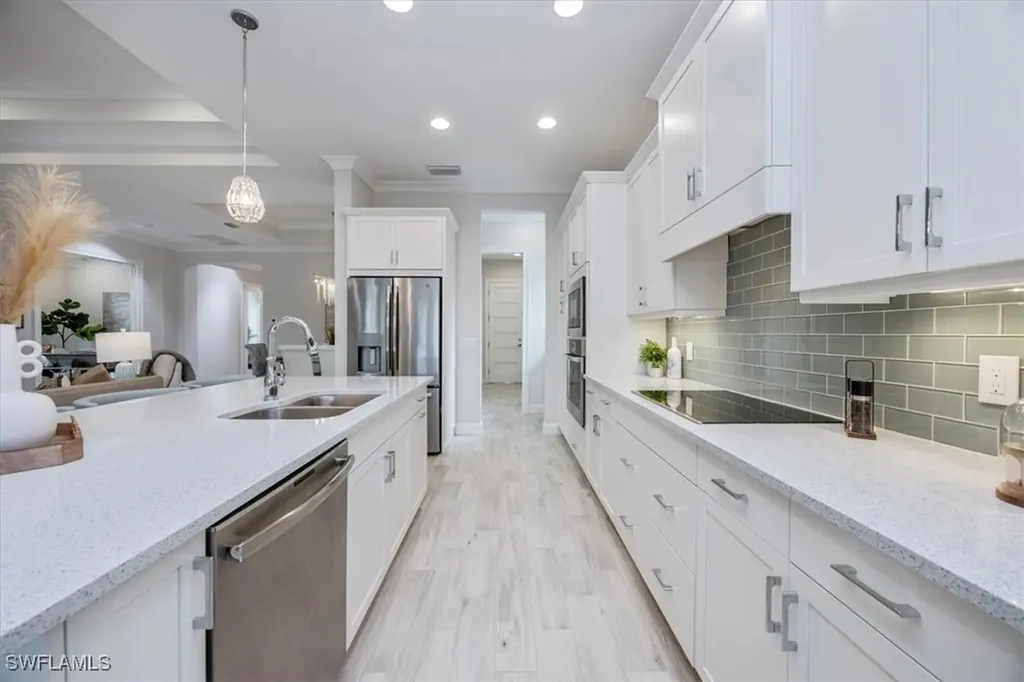 5773 Anegada Drive Naples FL 34113