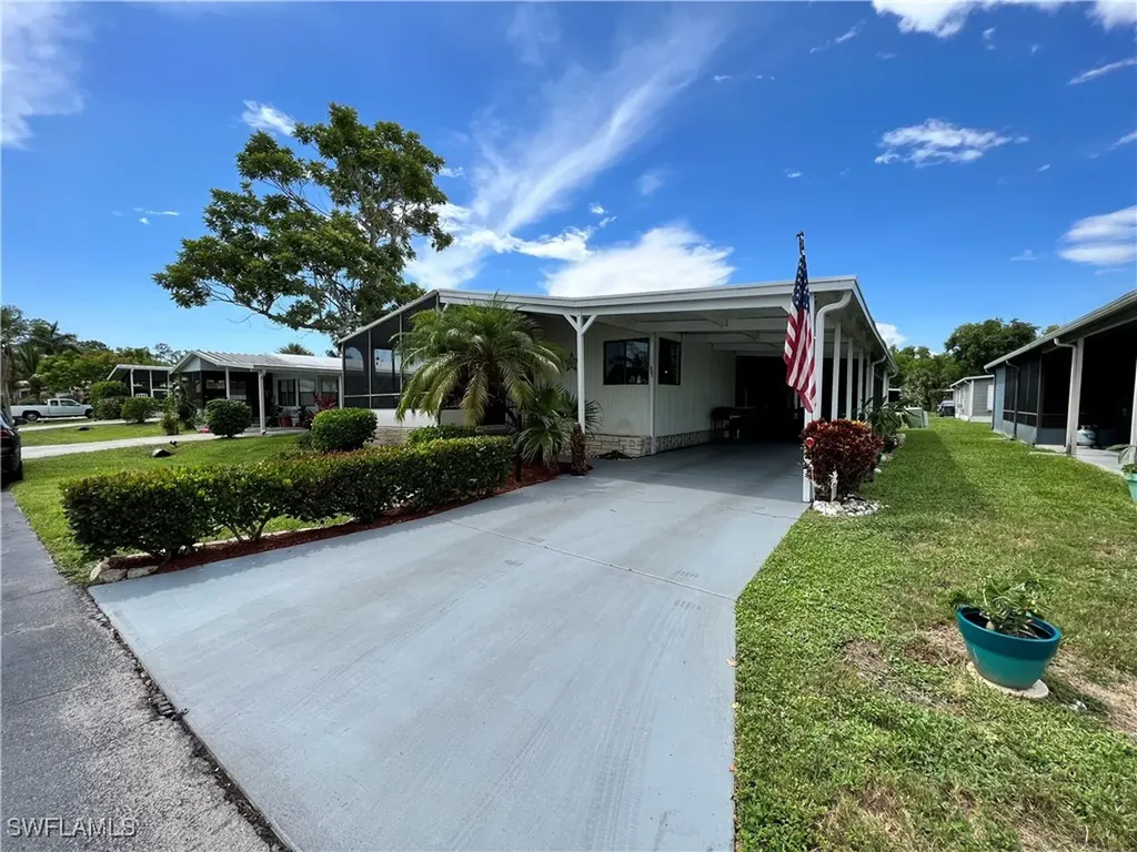 251 Loon Lane Naples FL 34114