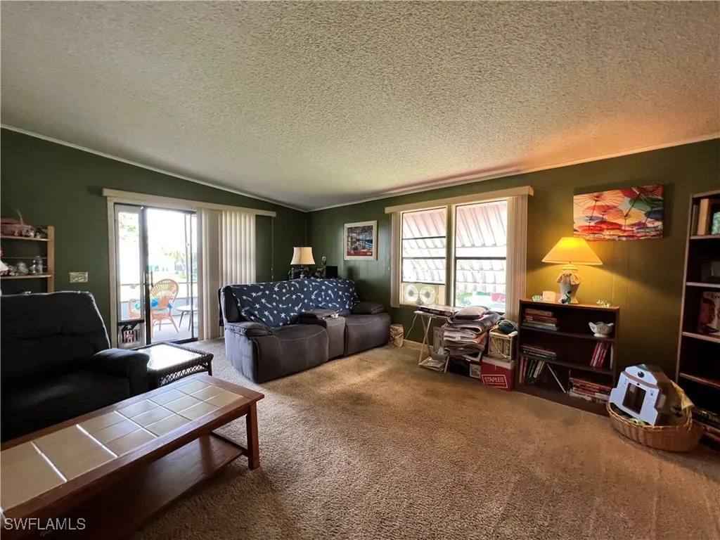 251 Loon Lane Naples FL 34114