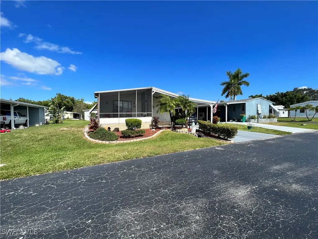 251 Loon Lane Naples FL 34114