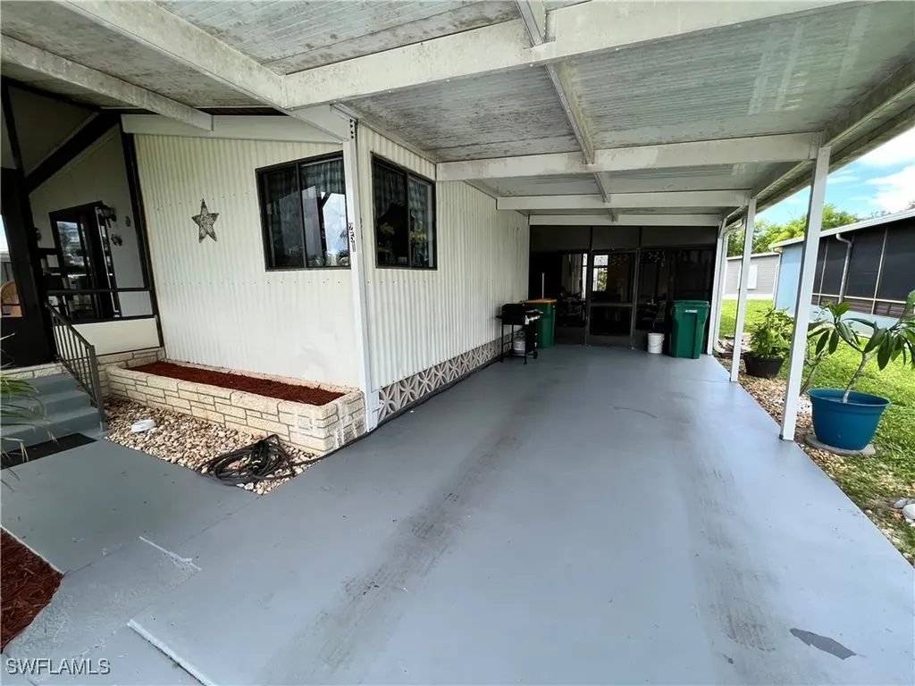 251 Loon Lane Naples FL 34114